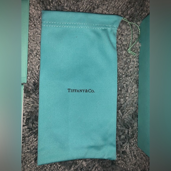 Tiffany & Co box and bag. - Picture 4 of 6